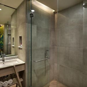 Deluxe Twin Room Benefit